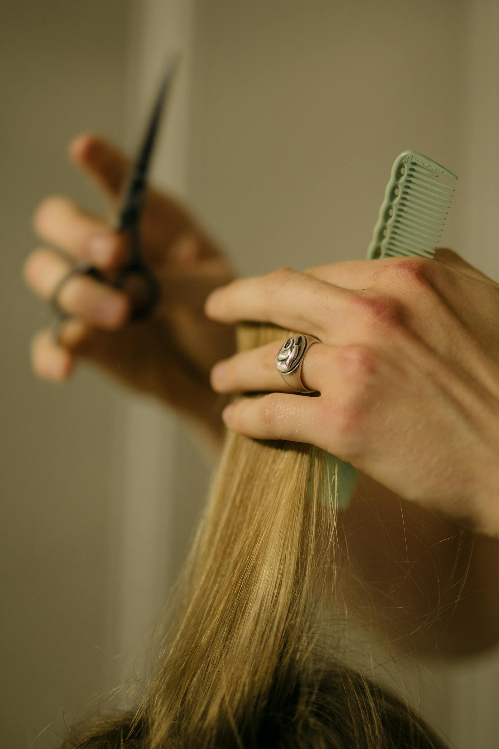 Inhaberin von Bella Haar Design im Salon